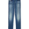 smal jeans 1993 d-vyl 0dbee Hitta närmaste butik