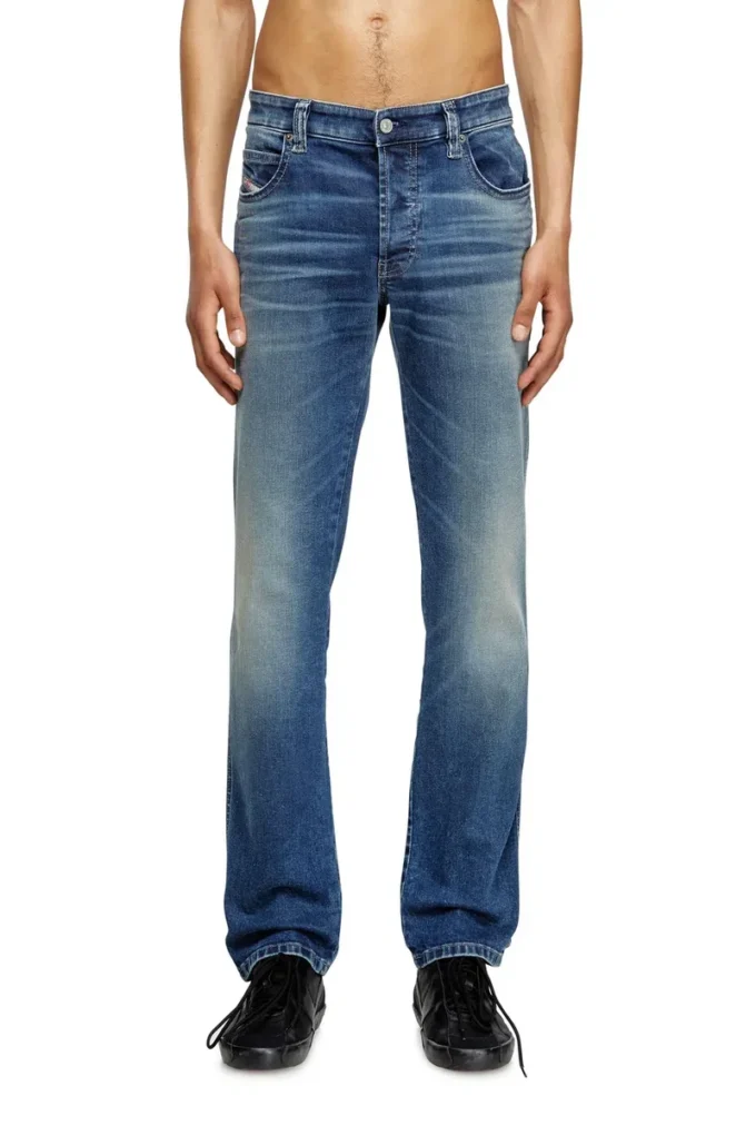 smal jeans 1993 d-vyl 0dbee Hitta närmaste butik