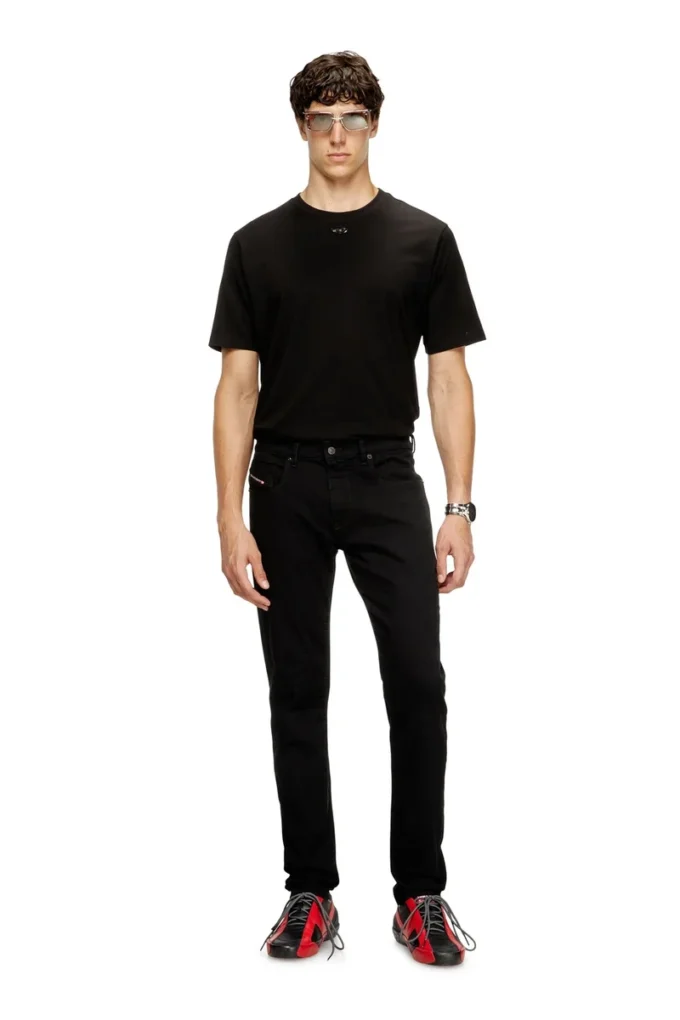 smal jeans 2019 d-strukt 069yp Hitta närmaste butik