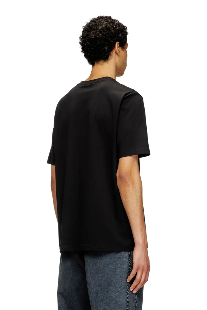 t-adjust-marey T-shirt med utskärning Oval D t-adjust-marey T-shirt med utskärning Oval D