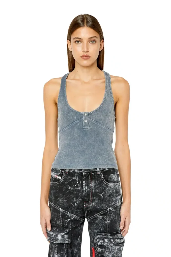 t-aniesse Ribbad racerback-top med knappöppning t-aniesse Ribbad racerback-top med knappöppning