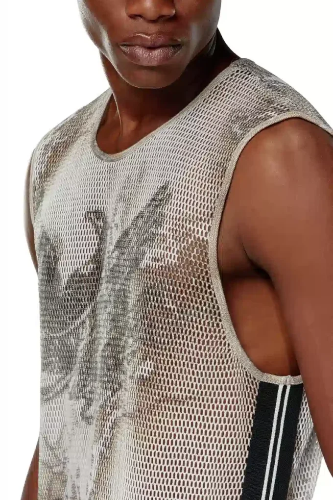 t-bisket Linne i tryckt mesh t-bisket Linne i tryckt mesh