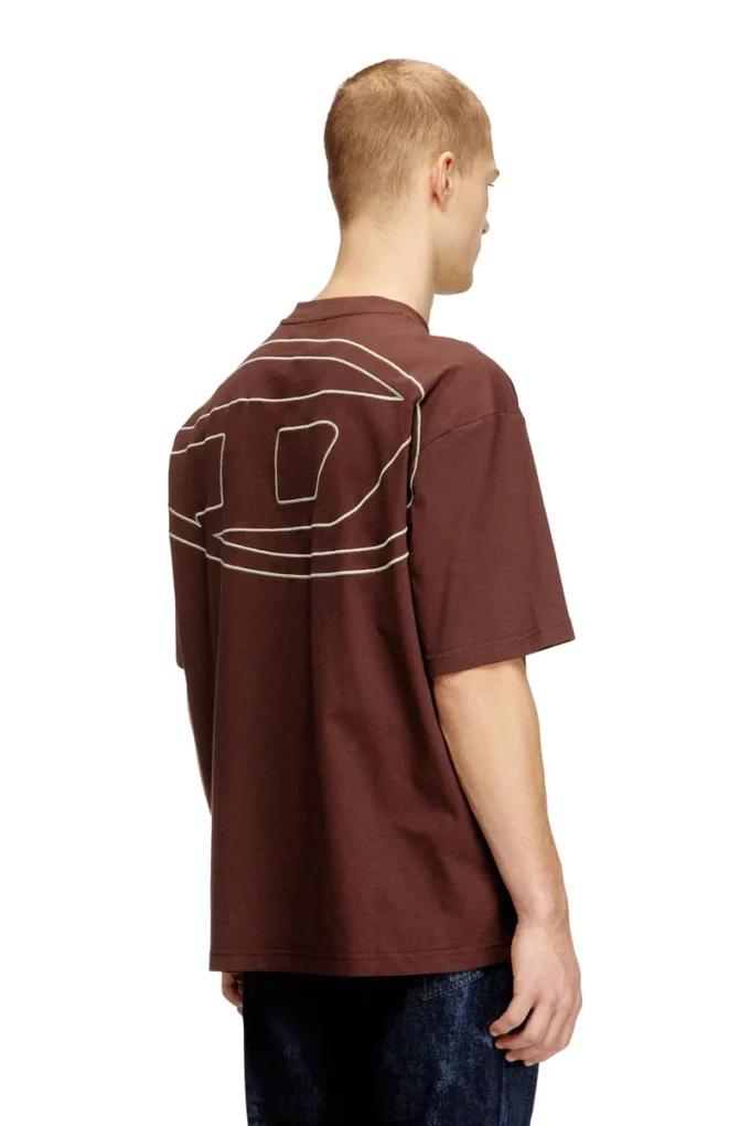 t-boggy-megoval-d T-shirt med maxi oval D-brodyr t-boggy-megoval-d T-shirt med maxi oval D-brodyr