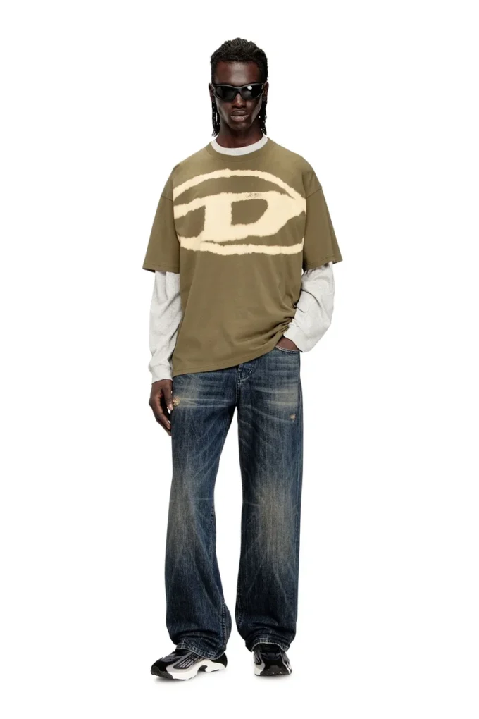 t-boxt-bleach T-shirt med blekt Oval D-logo t-boxt-bleach T-shirt med blekt Oval D-logo
