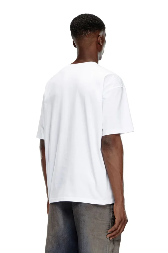 t-boxt-div T-shirt med Diesel-patchlogotyp t-boxt-div T-shirt med Diesel-patchlogotyp