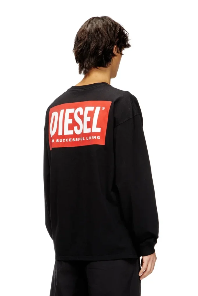 t-boxt-ls-bisk Avslappnad långärmad T-shirt med Diesel-logotyper t-boxt-ls-bisk Avslappnad långärmad T-shirt med Diesel-logotyper