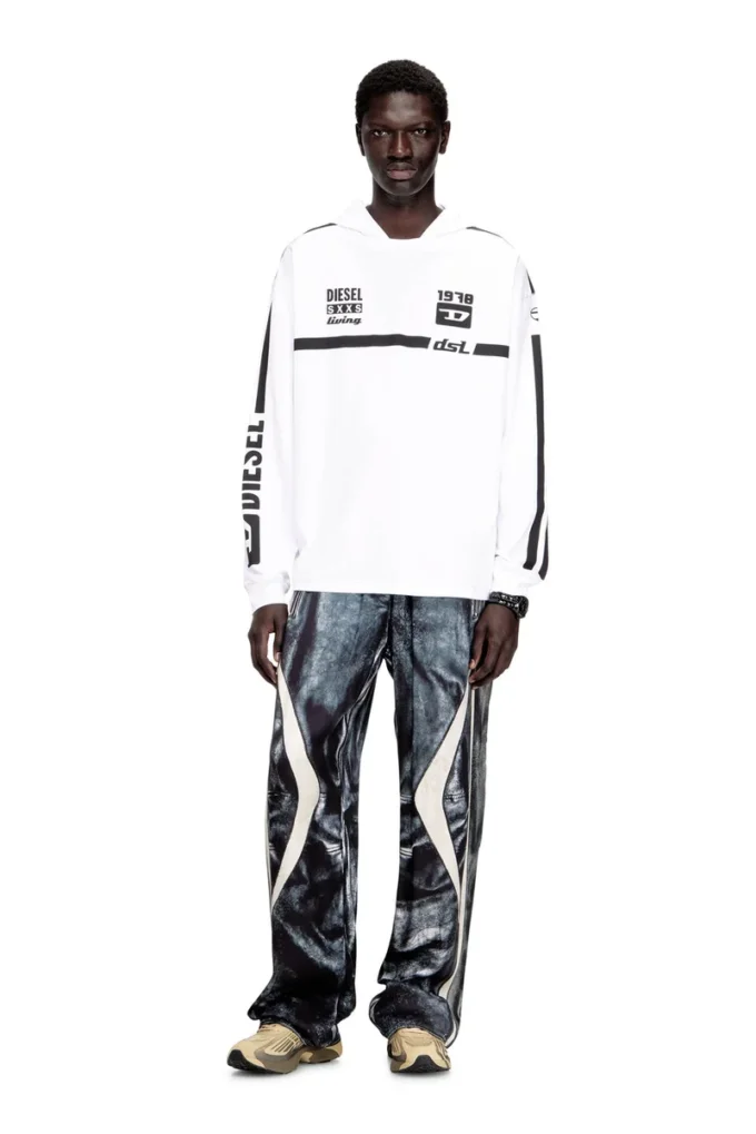 t-boxt-ls-hood-rib Hoodie-T-shirt med kontrastgrafik t-boxt-ls-hood-rib Hoodie-T-shirt med kontrastgrafik