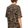 t-boxt-t22 Camo T-shirt med camo-logotyp t-boxt-t22 Camo T-shirt med camo-logotyp