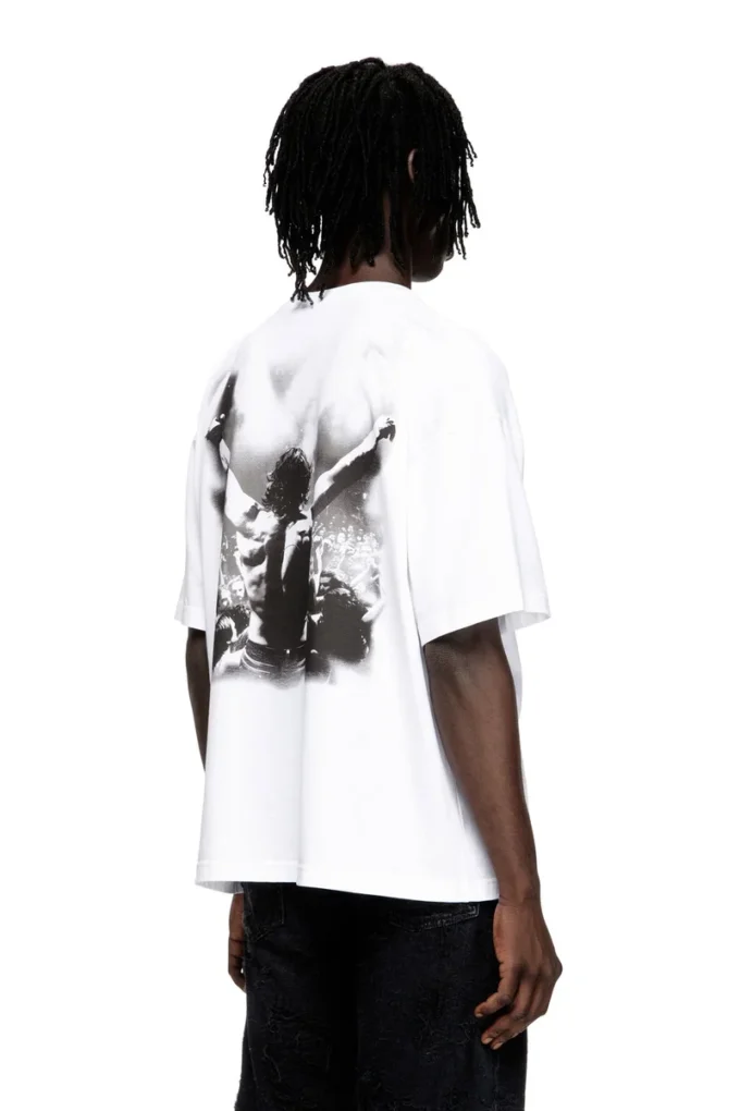t-boxt-t23 Bomullst-shirt med grafiskt tryck t-boxt-t23 Bomullst-shirt med grafiskt tryck