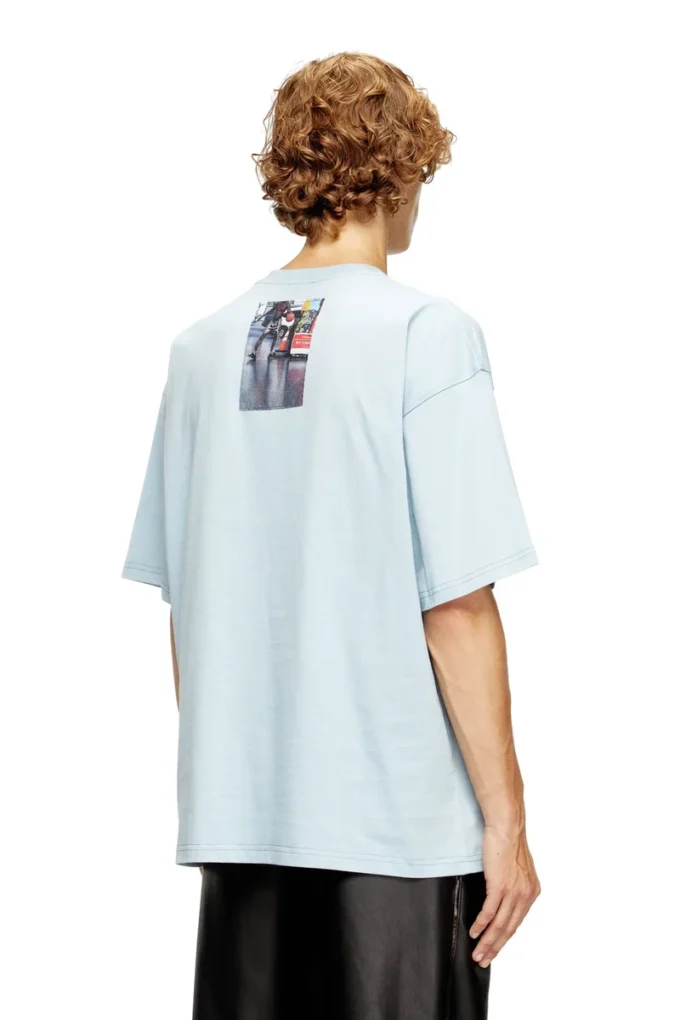 t-boxt-t3 T-shirt med logotypfotopatchar t-boxt-t3 T-shirt med logotypfotopatchar