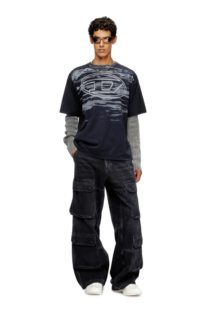 t-boxt-t5 Bomullst-shirt med Oval D-tryck t-boxt-t5 Bomullst-shirt med Oval D-tryck