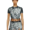 t-inlay Nylon-T-shirt med heraldiskt tryck t-inlay Nylon-T-shirt med heraldiskt tryck