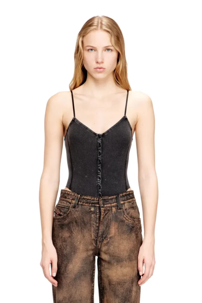 t-ley Stringbodysuit i marmorerad ribbad jersey t-ley Stringbodysuit i marmorerad ribbad jersey