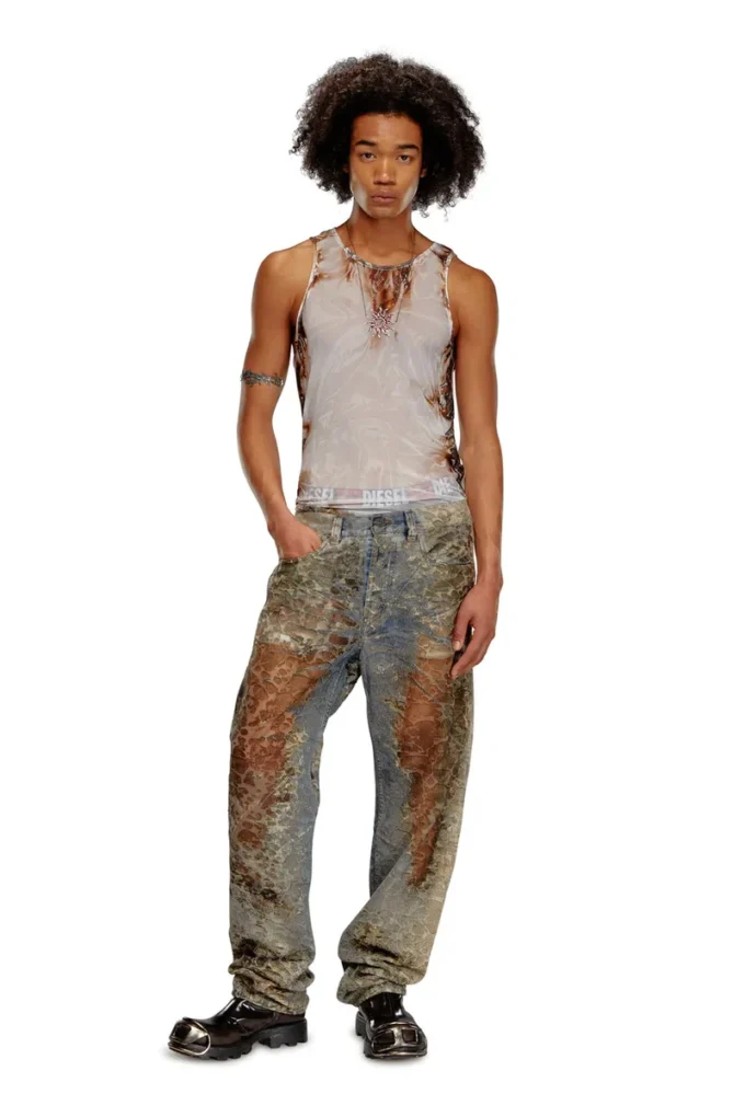 t-lifty-burn-art Tulle-linne med tryck av brinnande plast t-lifty-burn-art Tulle-linne med tryck av brinnande plast