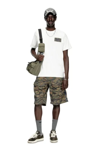 t-norm-t3 T-shirt med kamouflagelogopatch