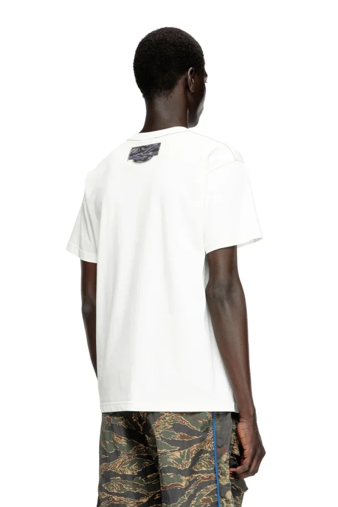 t-norm-t3 T-shirt med kamouflagelogopatch