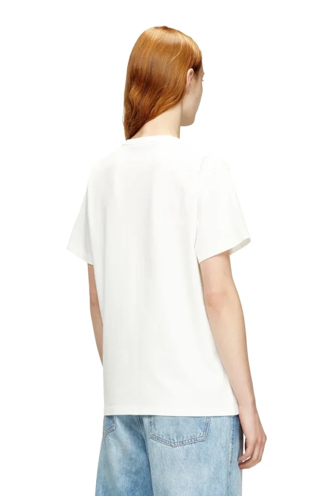 t-normy-od-s1 Bomullst-shirt med metalliskt Oval D t-normy-od-s1 Bomullst-shirt med metalliskt Oval D