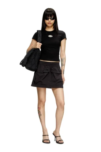 t-uncutie-long-od-q1 Slim fit T-shirt med utskärning Oval D