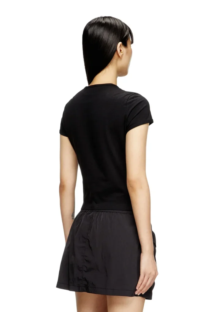 t-uncutie-long-od-q1 Slim fit T-shirt med utskärning Oval D