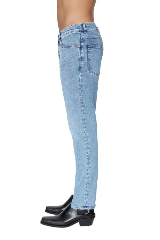 tapered jeans 2005 d-fining 09b92 Hitta närmaste butik tapered jeans 2005 d-fining 09b92 Hitta närmaste butik