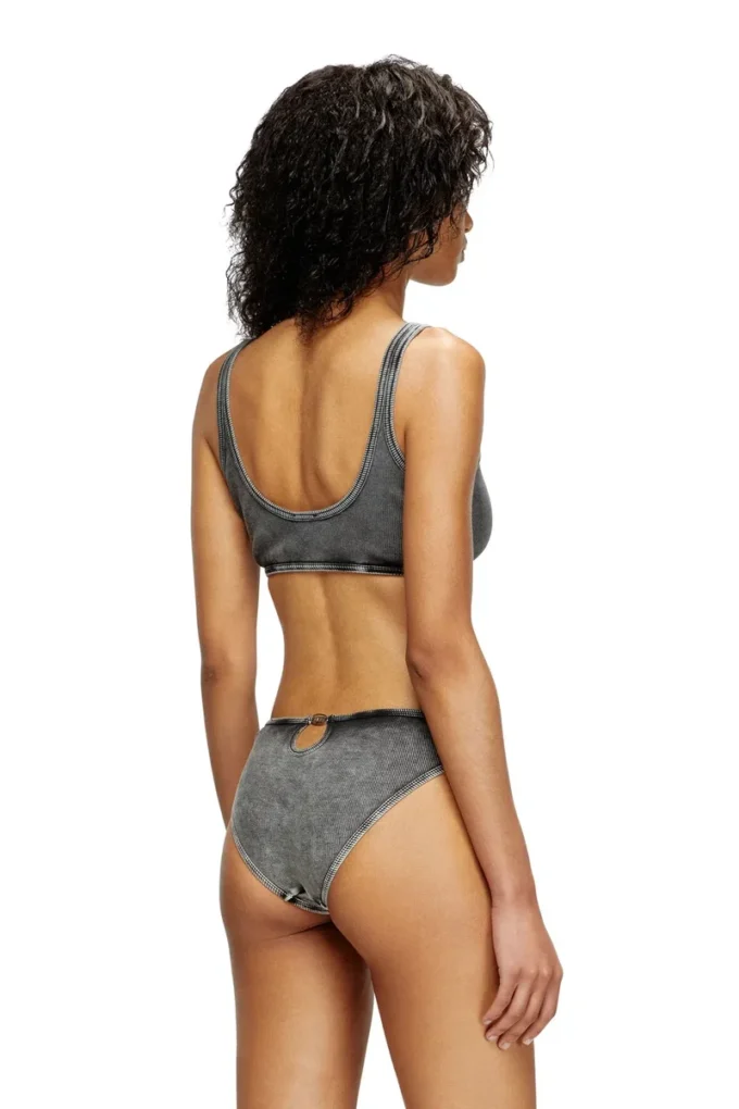 ufpn-d-oval-high-waisted-brief Hitta närmaste butik