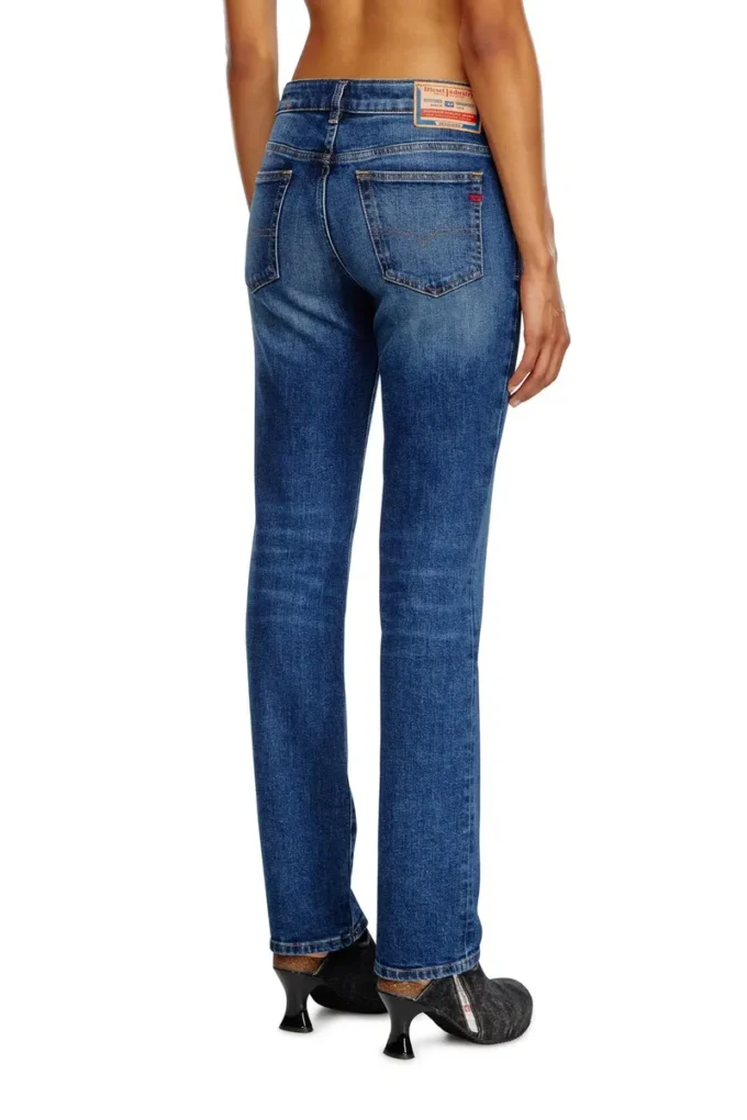 vanliga jeans 1989 d-mine 09i28 Hitta närmaste butik