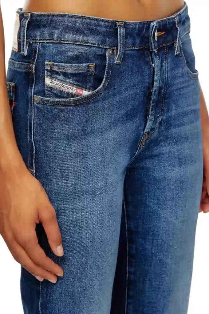 vanliga jeans 1989 d-mine 09i28 Hitta närmaste butik