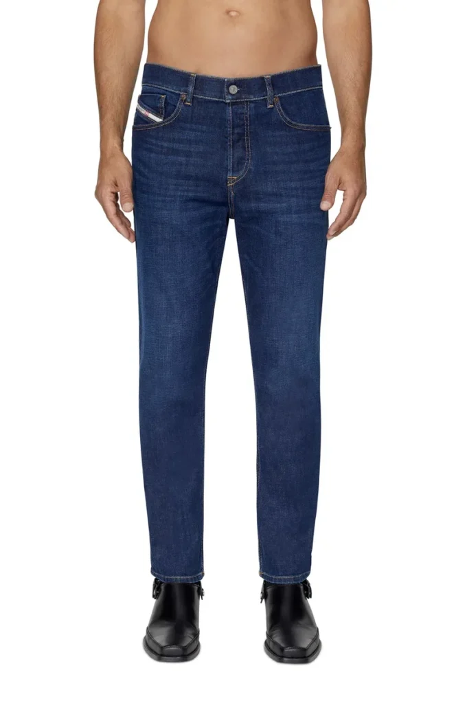 vanliga jeans 2005 d-fining 09b90 Hitta närmaste butik