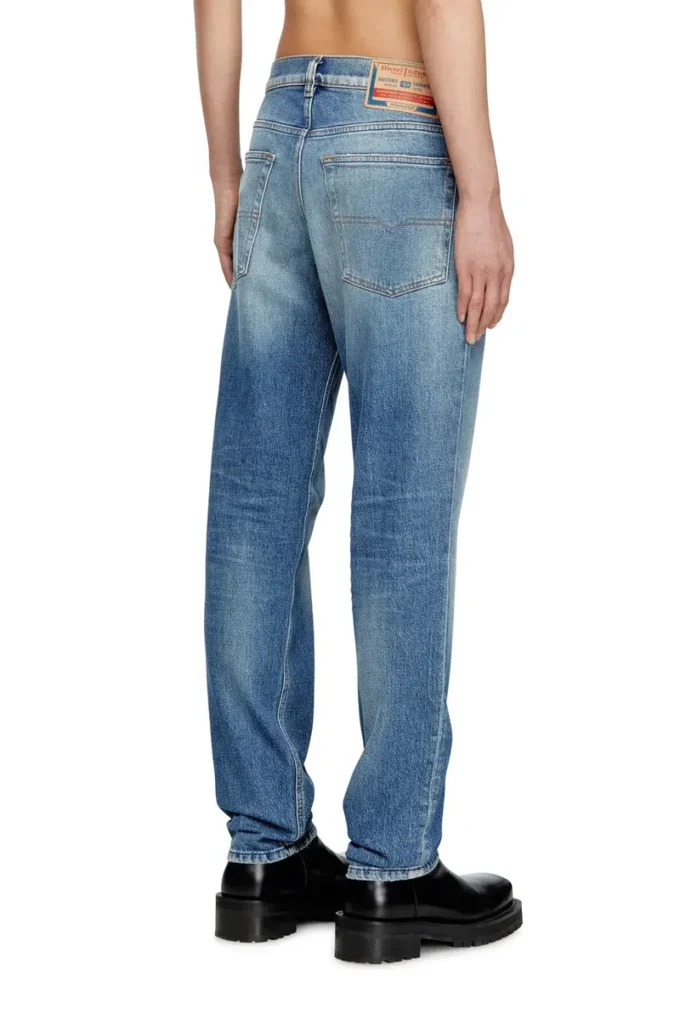 vanliga jeans 2023 d-finitive 09m12 Hitta närmaste butik vanliga jeans 2023 d-finitive 09m12 Hitta närmaste butik