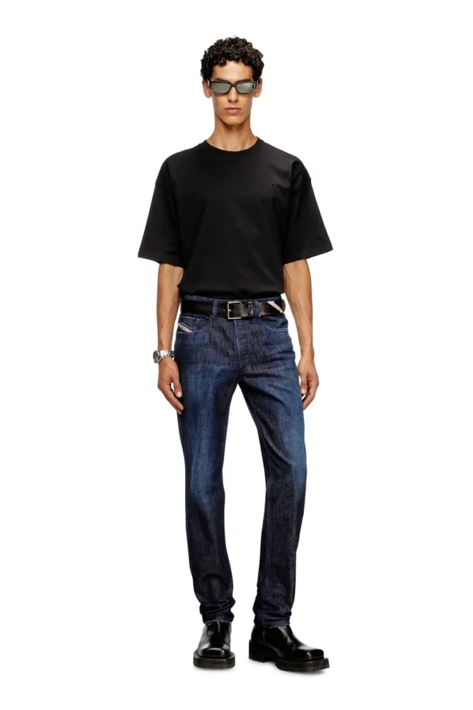 vanliga jeans 2023 d-finitive 09m19 Hitta närmaste butik vanliga jeans 2023 d-finitive 09m19 Hitta närmaste butik