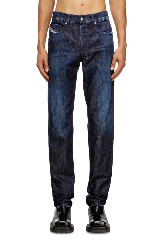 vanliga jeans 2023 d-finitive 09m19 Hitta närmaste butik vanliga jeans 2023 d-finitive 09m19 Hitta närmaste butik