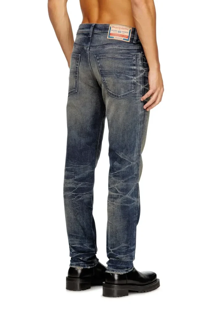 vanliga jeans 2023 d-finitive 09m46 Hitta närmaste butik vanliga jeans 2023 d-finitive 09m46 Hitta närmaste butik