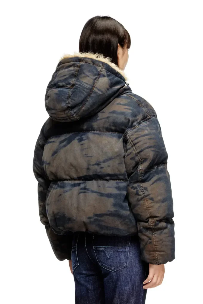 w-aves-fur Pufferjacka med huva i smutsig camouflage-denim w-aves-fur Pufferjacka med huva i smutsig camouflage-denim