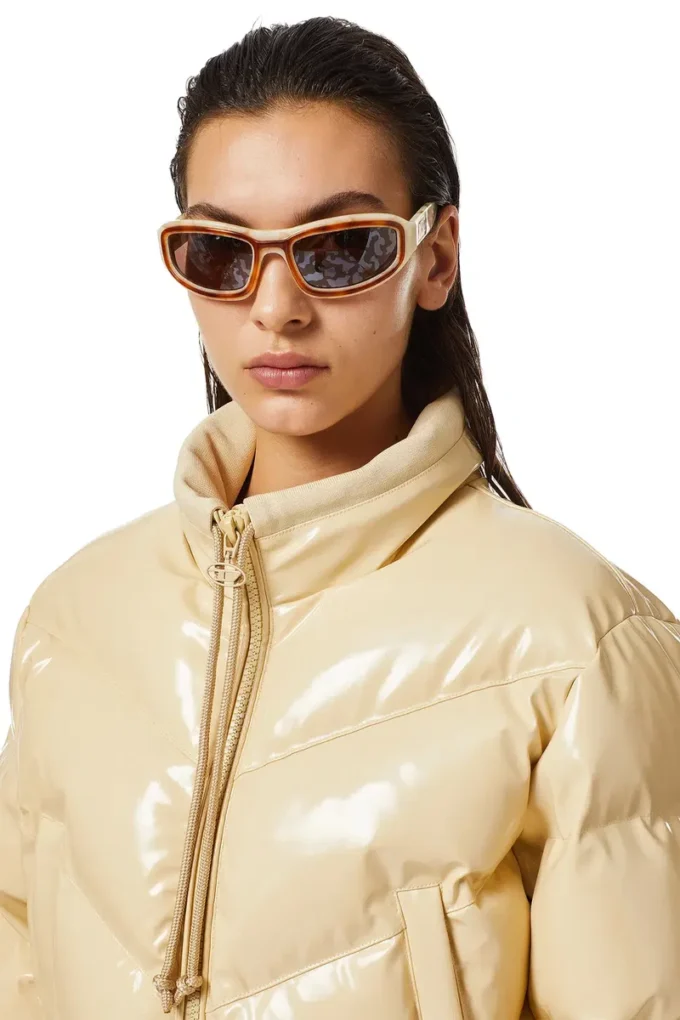 w-crema Quiltad bomberjacka i vinyl