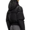 w-peyt-short-new-p1 Dunjacka med huva i skrynklig nylon